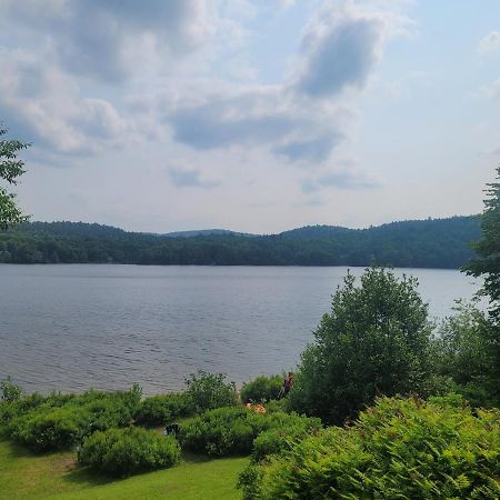 Le Lodge Du Lac Saint-Faustin Exterior foto